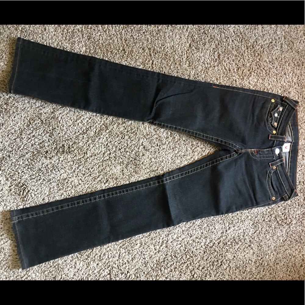 True Religion dark blue jean size 28 like new